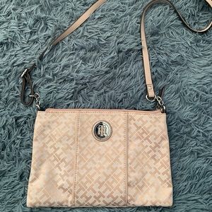 Tommy Hilfiger crossbody